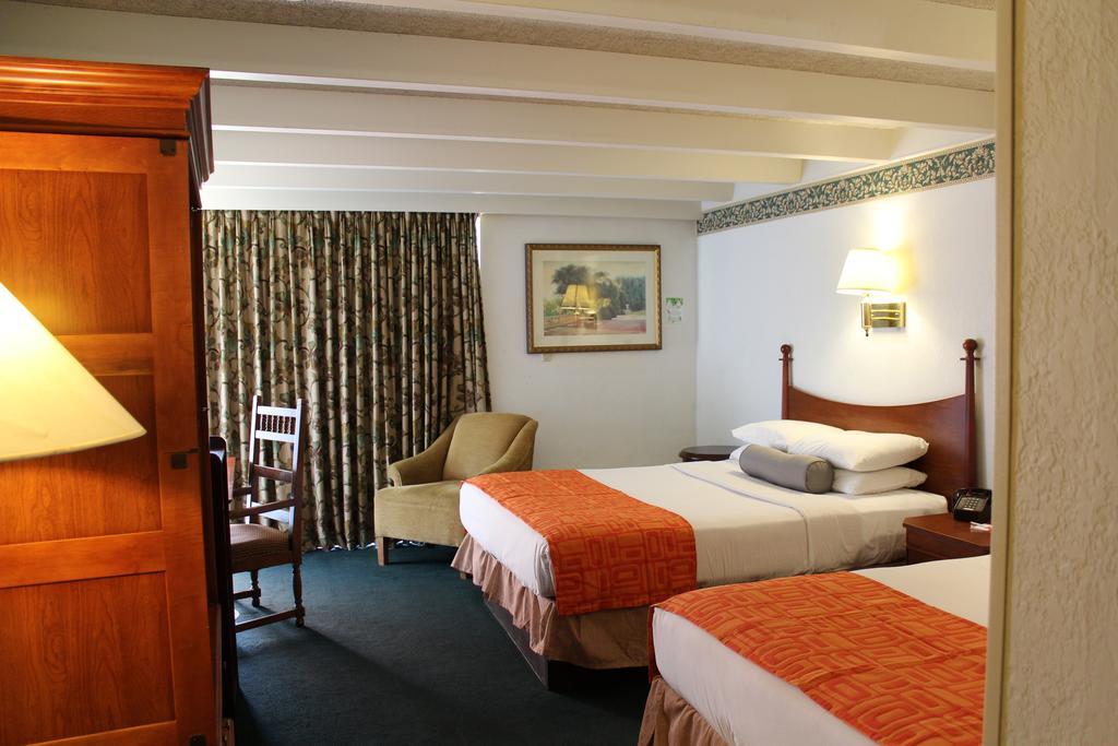 Rodeway Inn & Suites Rockford Zewnętrze zdjęcie