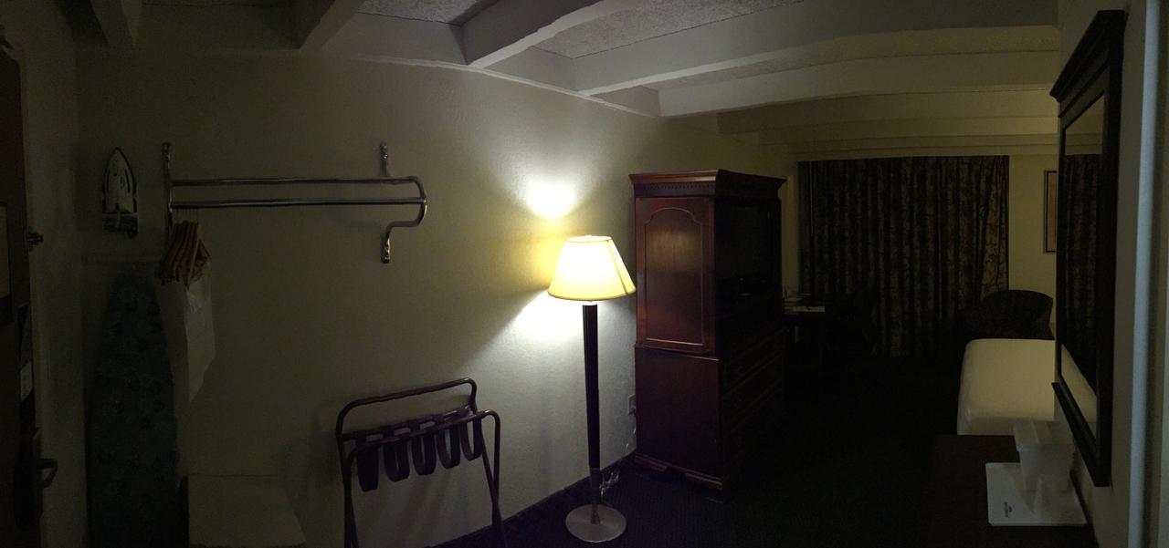 Rodeway Inn & Suites Rockford Zewnętrze zdjęcie