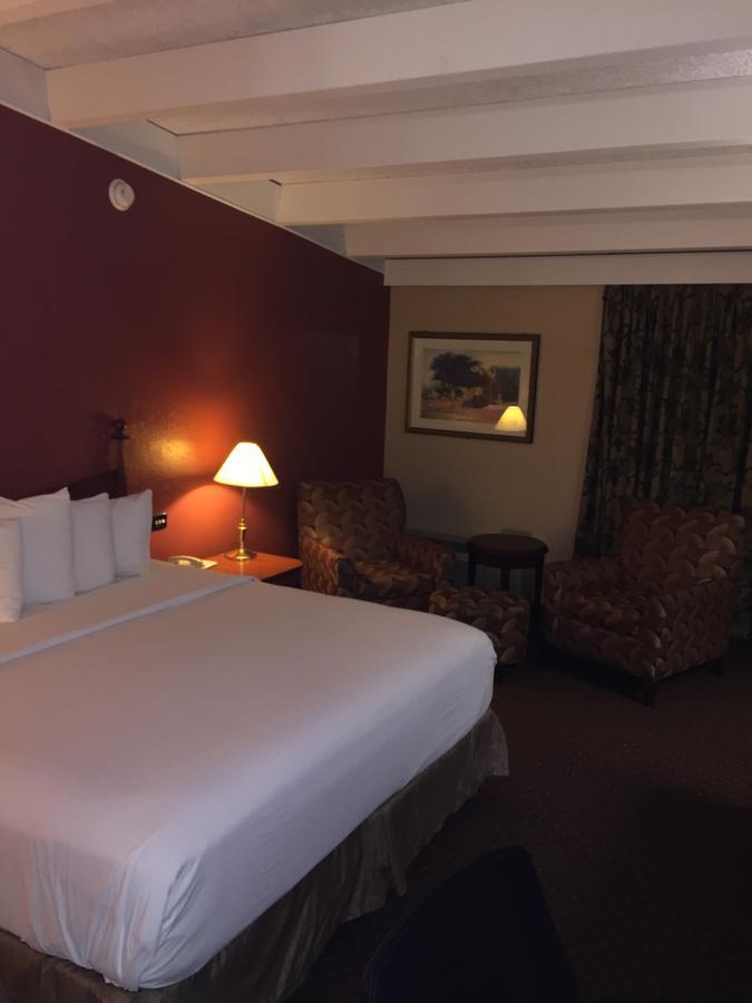 Rodeway Inn & Suites Rockford Zewnętrze zdjęcie
