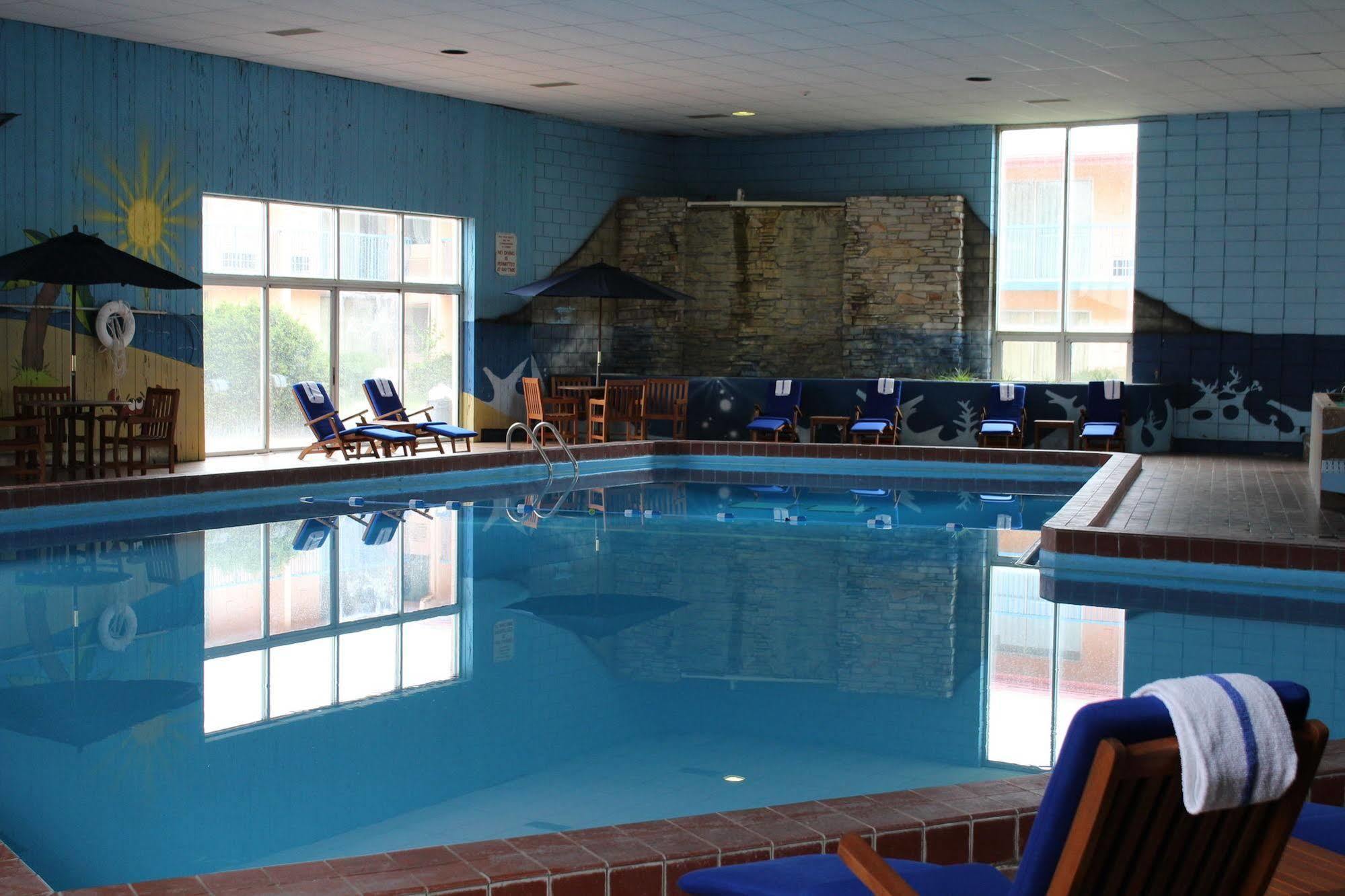 Rodeway Inn & Suites Rockford Zewnętrze zdjęcie
