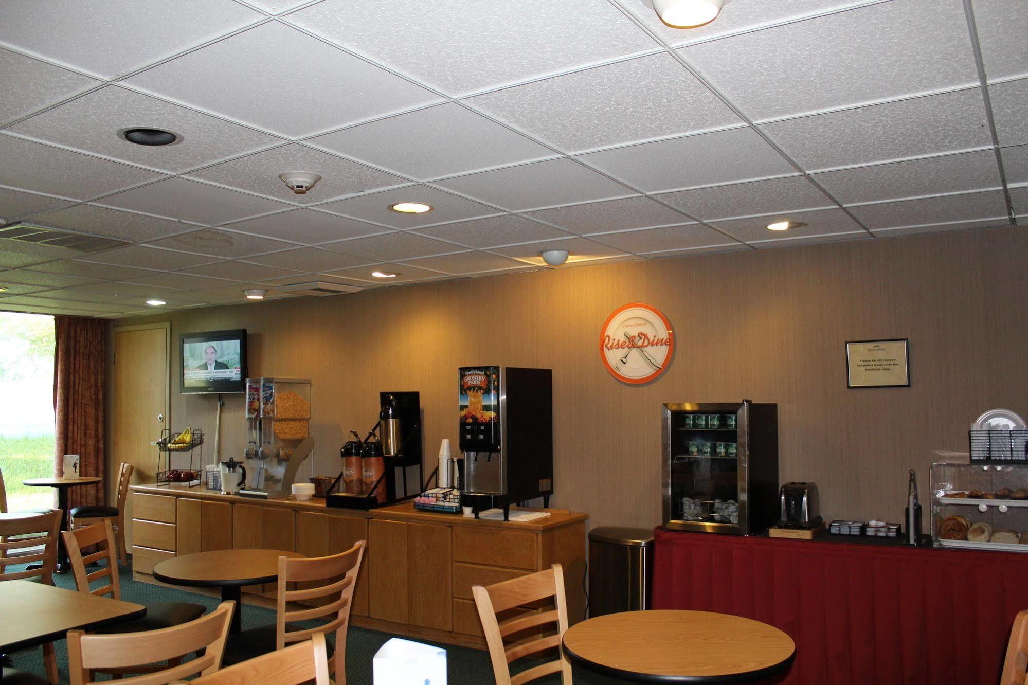 Rodeway Inn & Suites Rockford Zewnętrze zdjęcie